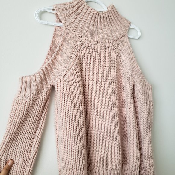 High-neck Off-shoulder  Sweater - Picture 5 of 7